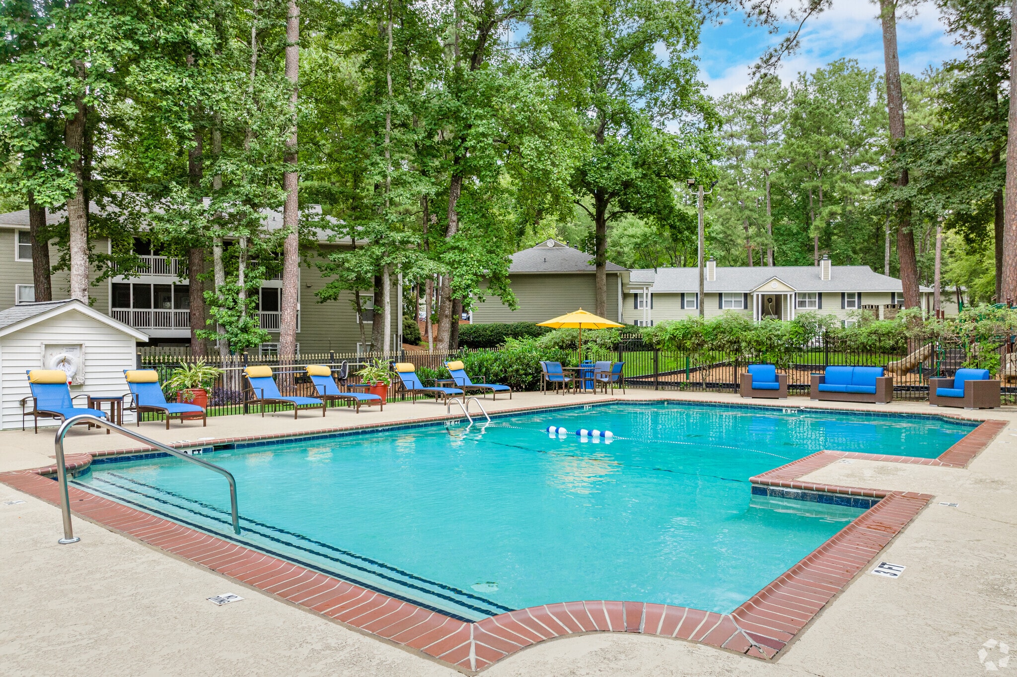 pool at Riverstone at Powers Ferry apartments
